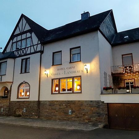 ברידרן Mosel-Landhaus Am Moselufer B&B מראה חיצוני תמונה