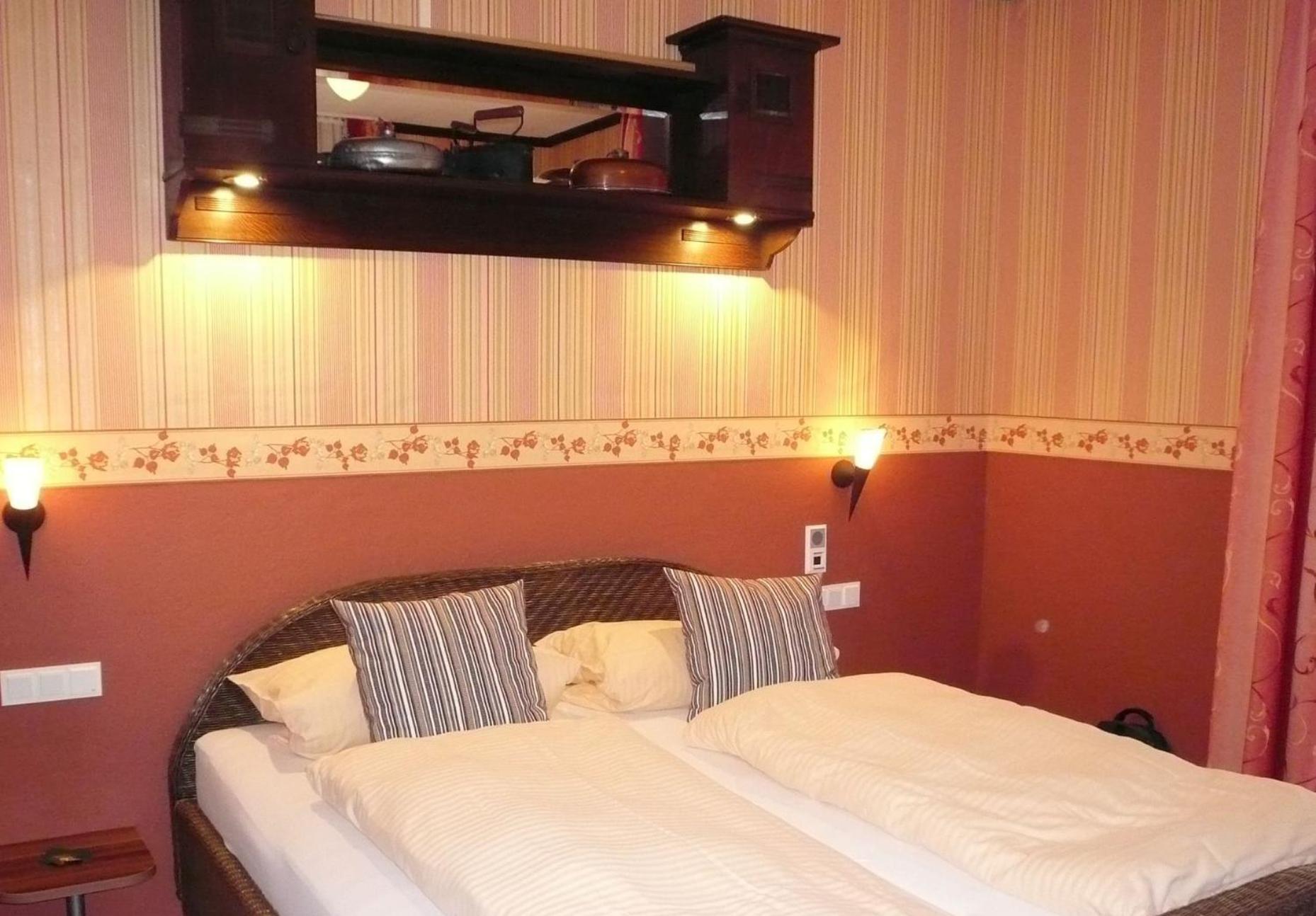 ברידרן Mosel-Landhaus Am Moselufer B&B מראה חיצוני תמונה