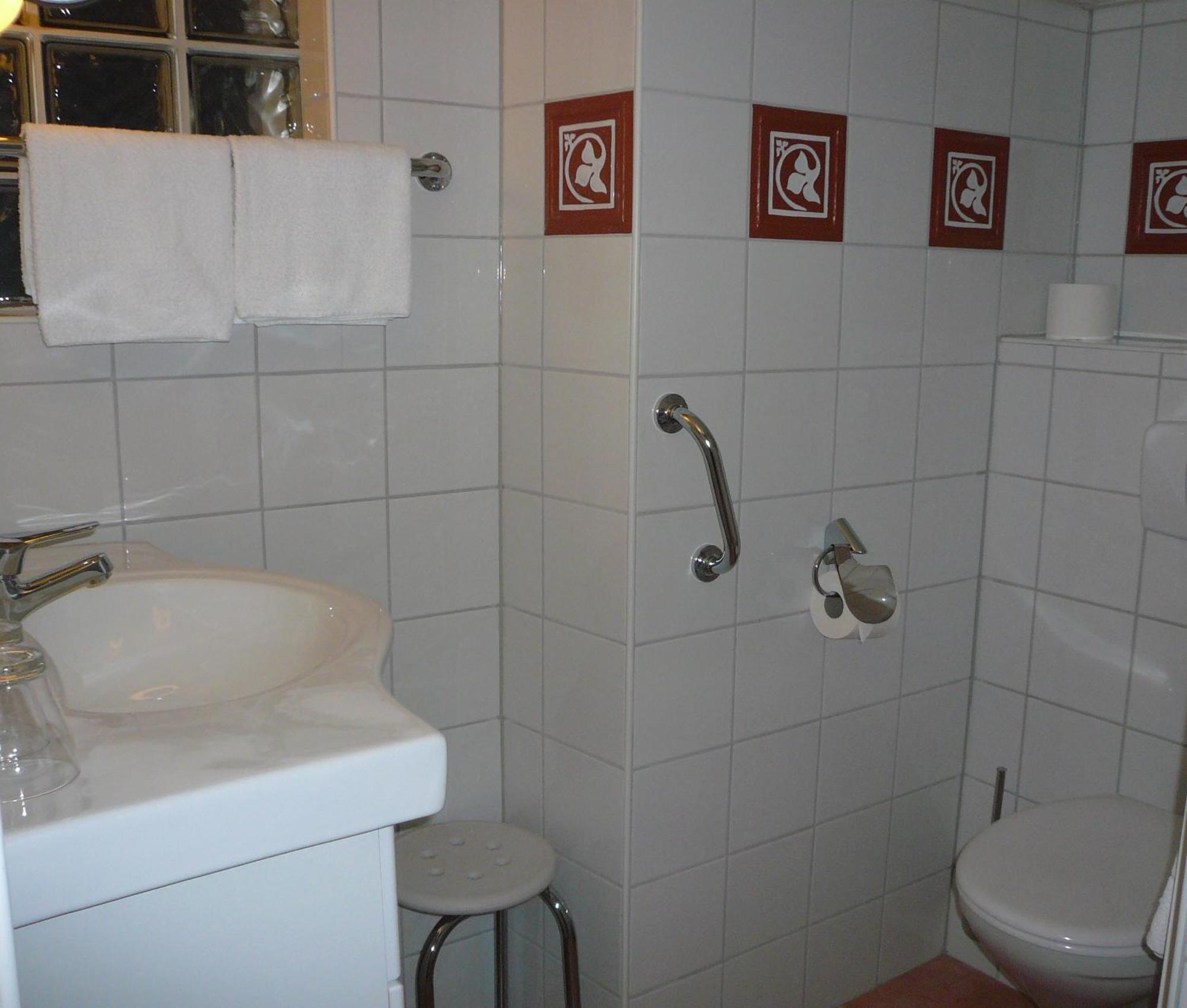 ברידרן Mosel-Landhaus Am Moselufer B&B מראה חיצוני תמונה