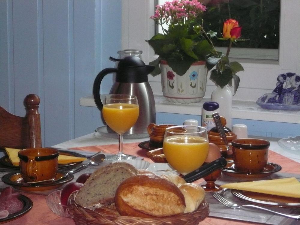 ברידרן Mosel-Landhaus Am Moselufer B&B מראה חיצוני תמונה