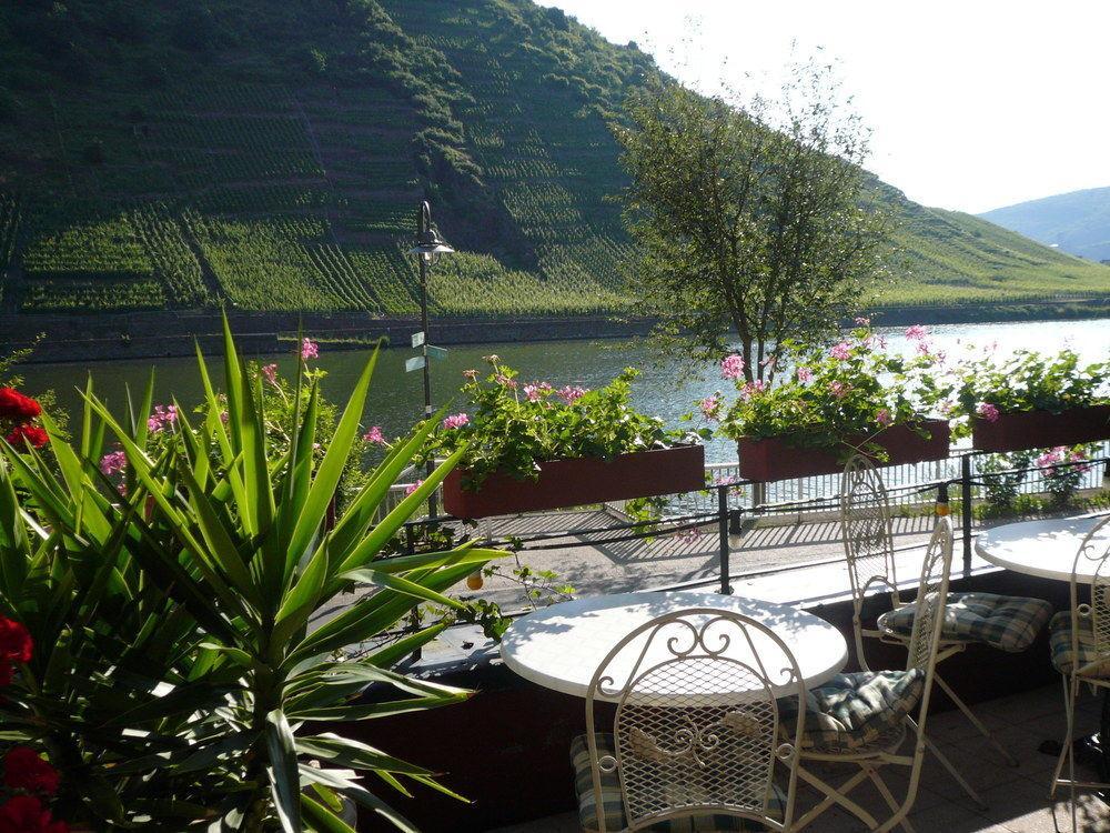 ברידרן Mosel-Landhaus Am Moselufer B&B מראה חיצוני תמונה
