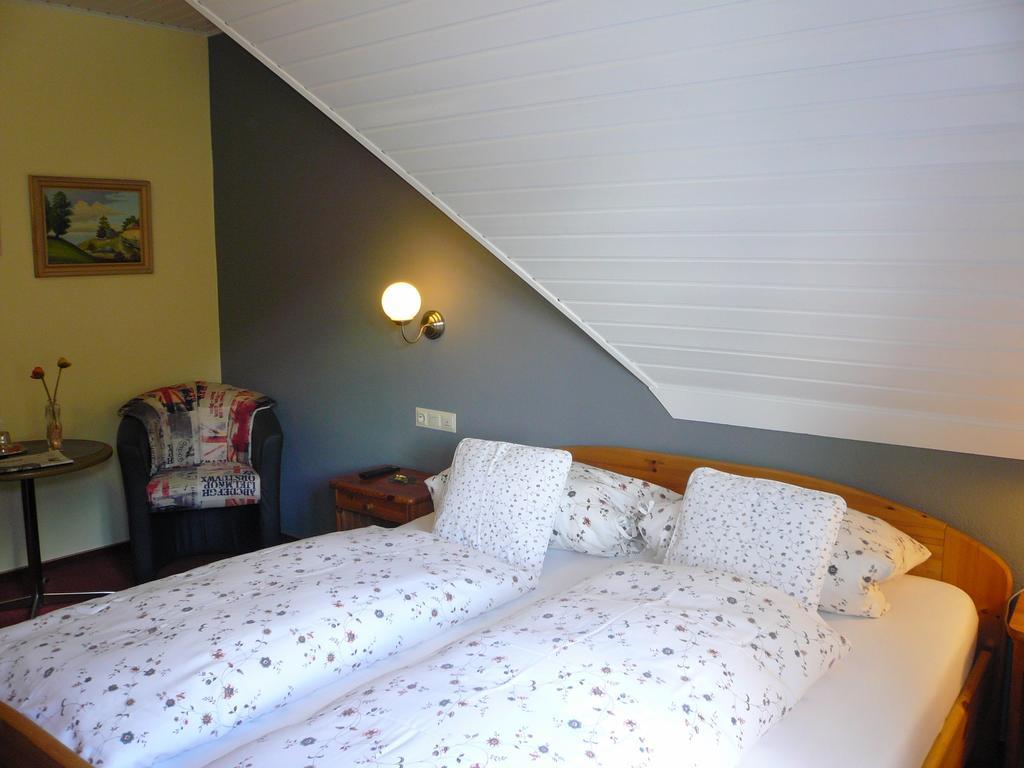 ברידרן Mosel-Landhaus Am Moselufer B&B מראה חיצוני תמונה